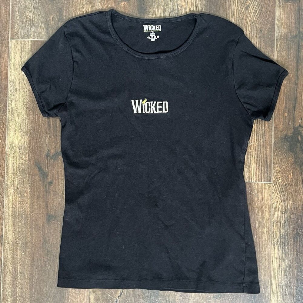 Wear Wicked Official Broadway Musical Embroidered Women’s T-shirt Size Large